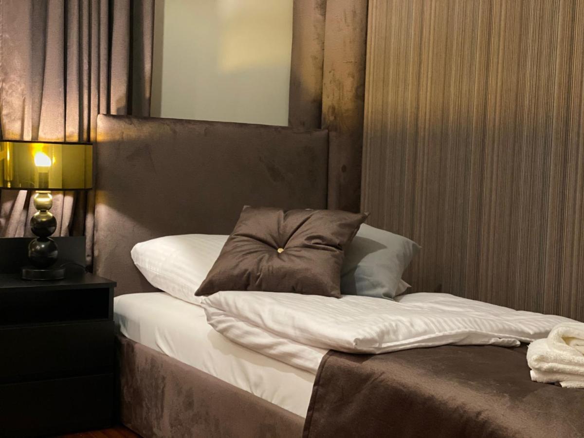 Family & Business Sauna Apartments Klonowa Nad Zalewem, Unikat Spa Kielce Ngoại thất bức ảnh