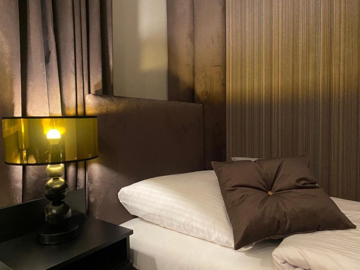 Family & Business Sauna Apartments Klonowa Nad Zalewem, Unikat Spa Kielce Ngoại thất bức ảnh