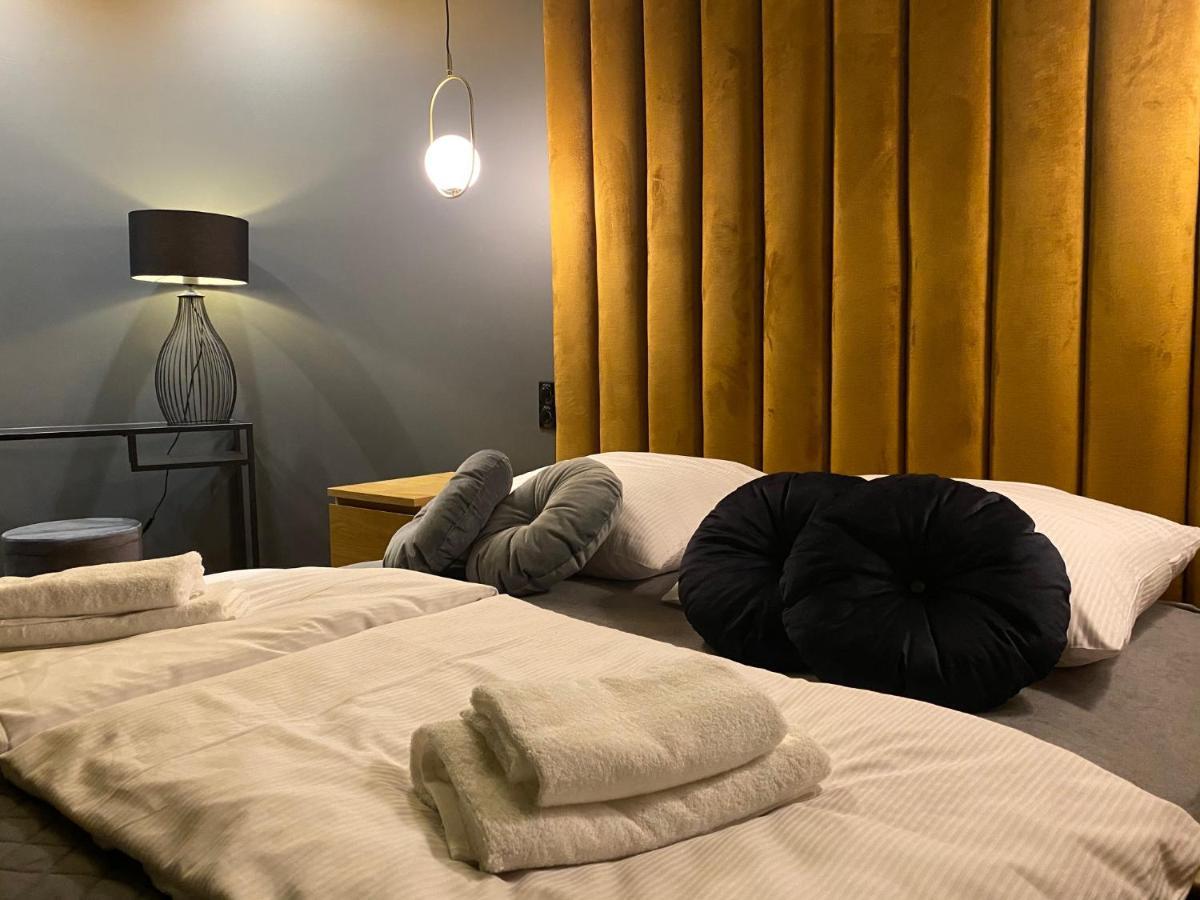Family & Business Sauna Apartments Klonowa Nad Zalewem, Unikat Spa Kielce Ngoại thất bức ảnh
