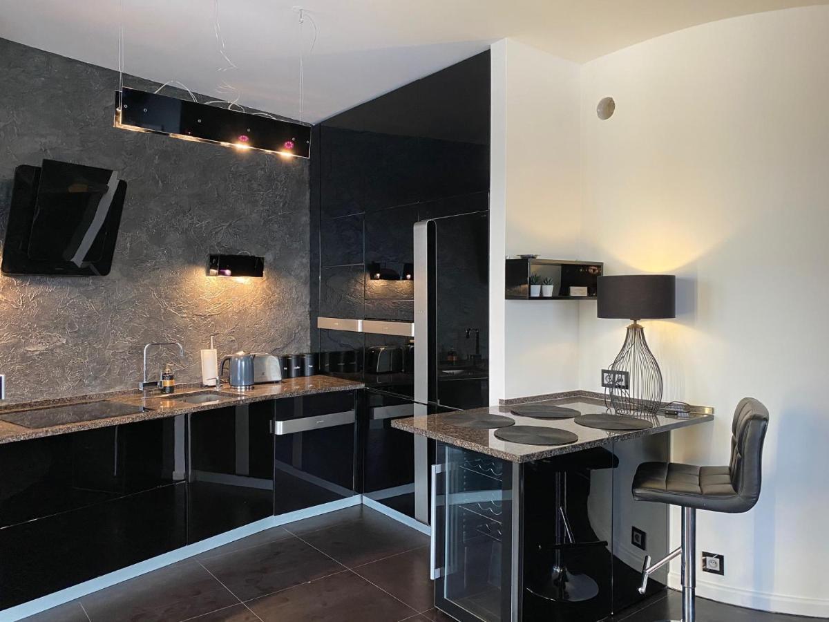 Family & Business Sauna Apartments Klonowa Nad Zalewem, Unikat Spa Kielce Ngoại thất bức ảnh